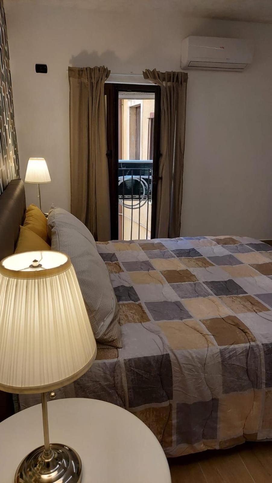 Dn Holiday House Catania-Fontanarossai nemzetközi repülőtér Kültér fotó